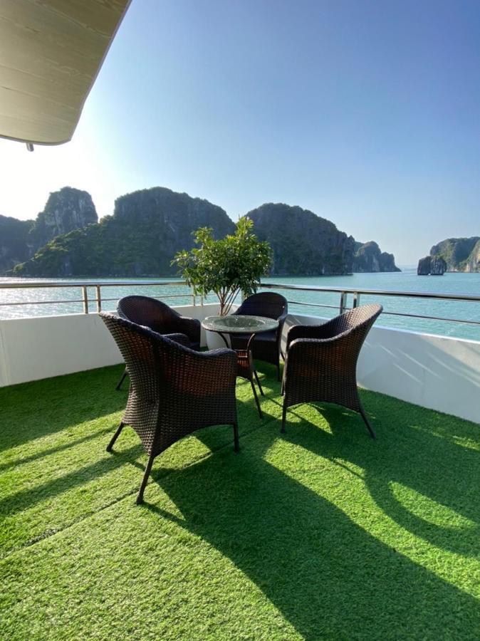 Quynh Yen Hotel Ha Long Exteriör bild