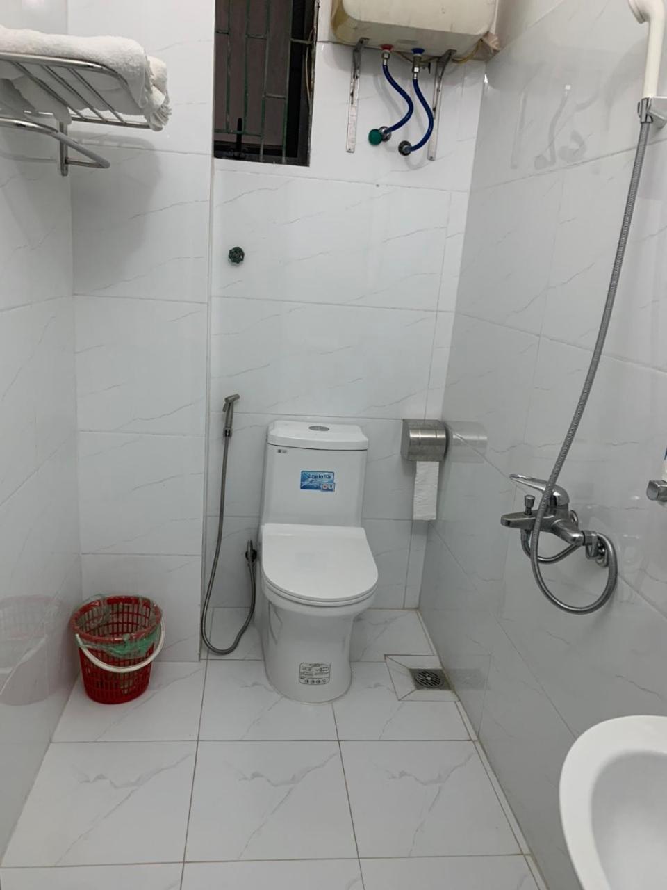 Quynh Yen Hotel Ha Long Exteriör bild